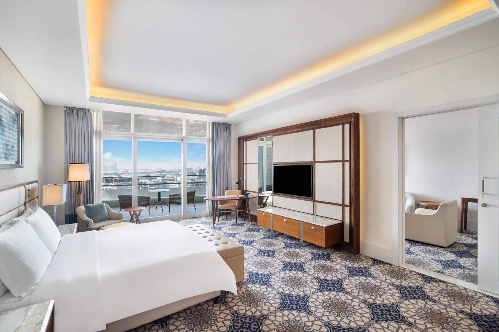 Hotel Grand Plaza Moevenpick 5*