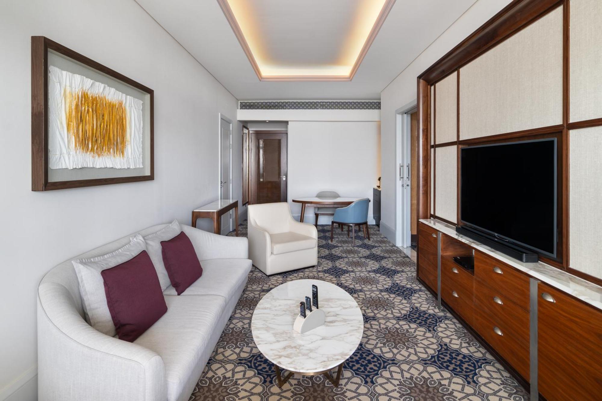 Hotel Grand Plaza Moevenpick 5*